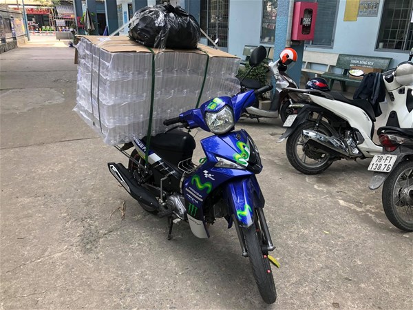 Nước rửa tay khô ngừa nCoV được Đại học Lạc Hồng sản xuất tại phòng học thí nghiệm