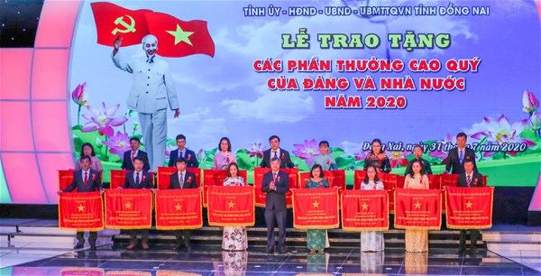 Chuyển động LHU - những sự kiện nổi bật trong tháng Covid