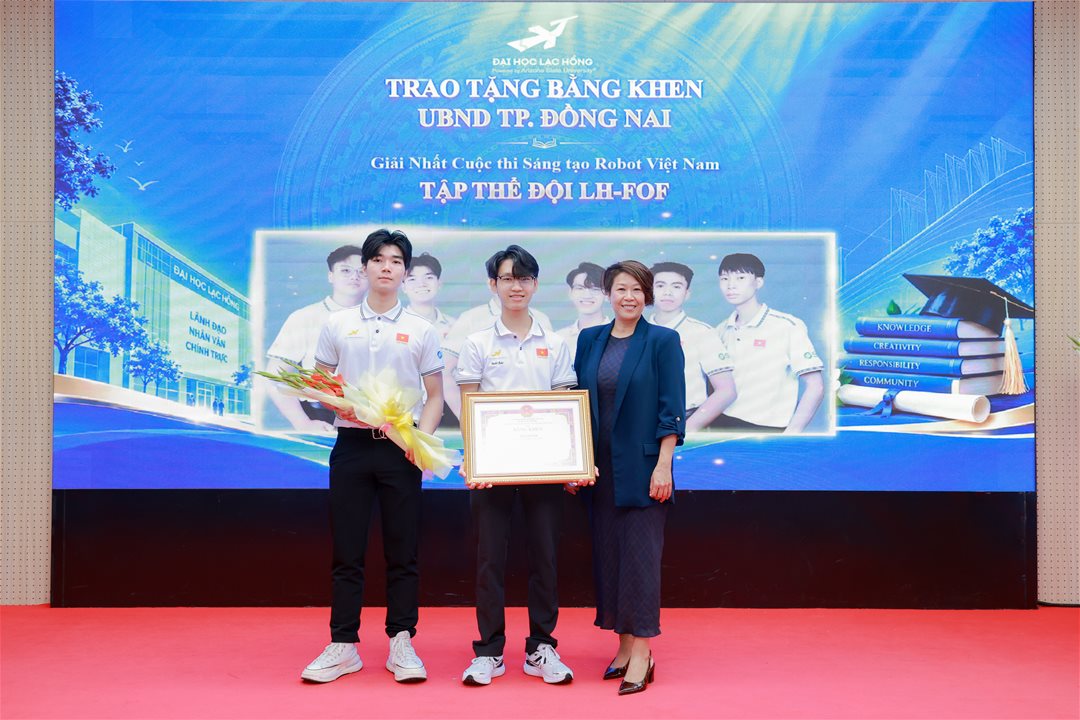 LHU nhìn lại một năm đào tạo, kiện toàn đội ngũ cho chặng phát triển mới