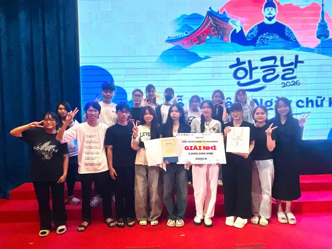 Tran Thi Phuong Anh won Second Prize in the King Sejong Storytelling Contest